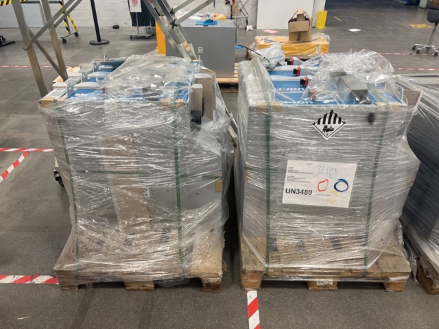 1053034-1 Truck batteries Alelion 8pcs 25.9V/196Ah/5.0kWh