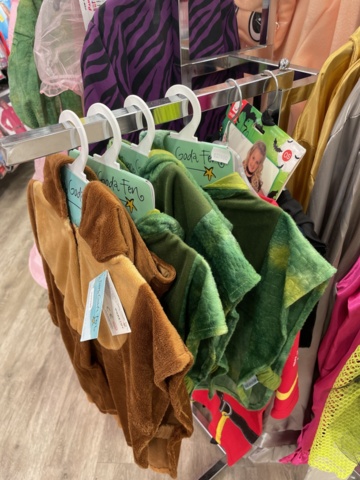 1110291-4 1st Shop stand - Party with Masquerade clothes