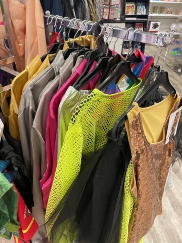 1110291-5 1st Shop stand - Party with Masquerade clothes