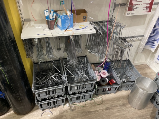 1110297-9 Everything in the Corner - Masquerade Costumes & Party Accessories