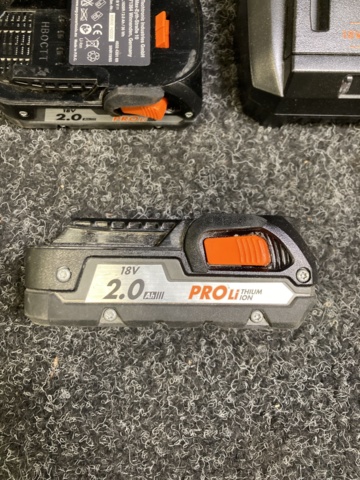 1138696-2 Charging package AEG 18V 2.0Ah x 3 and battery charger AL18G