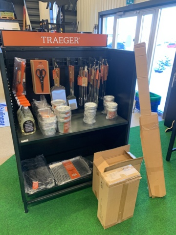 881165-1 Traeger party accessories