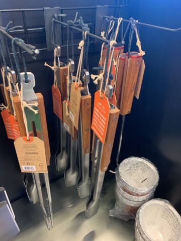 881165-4 Traeger party accessories