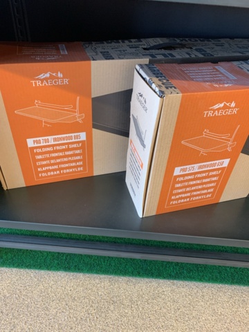 881165-19 Traeger party accessories