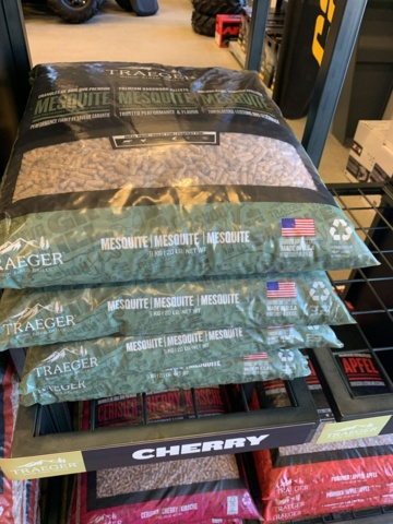 881165-23 Traeger party accessories