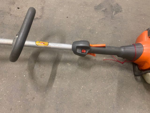 1139012-4 Grass trimmer Husqvarna 125L