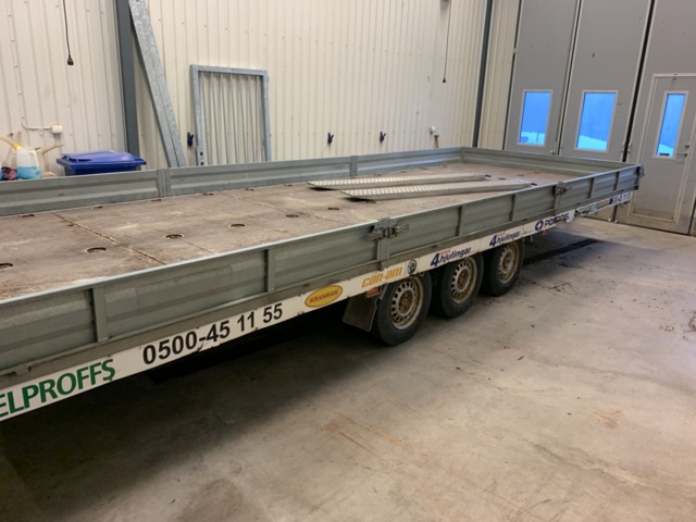 881205-2 CO TRAILER 3500 HB