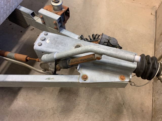 881205-7 CO TRAILER 3500 HB