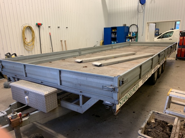 881205-9 CO TRAILER 3500 HB