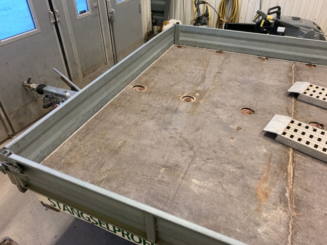 881205-13 CO TRAILER 3500 HB