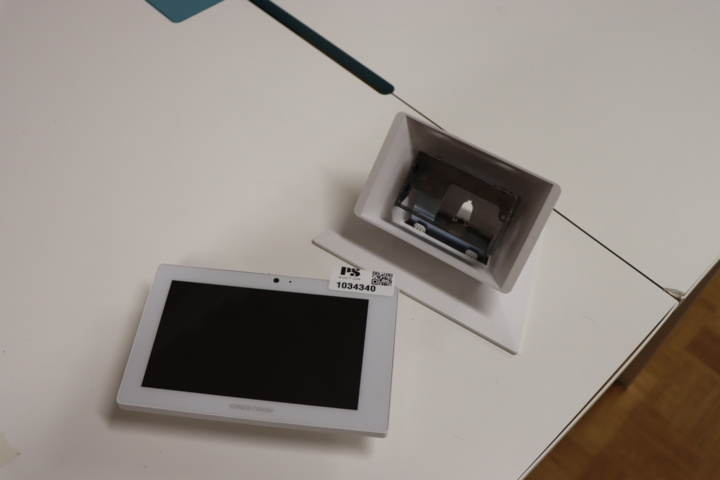 1034340-6 Touch panel for control system Crestron TSW-760-WS