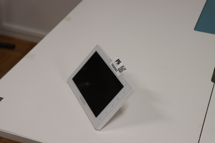 1034341-5 Touch panel for control system Crestron TSW-750-WS