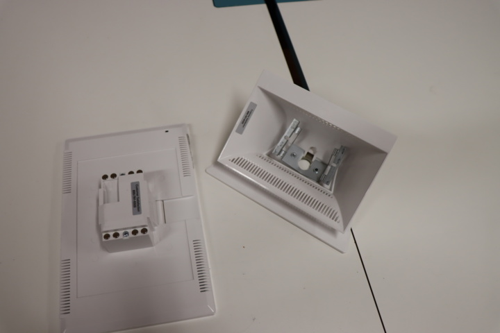 1034342-4 Touch panel for control system Crestron TSW-1052-WS