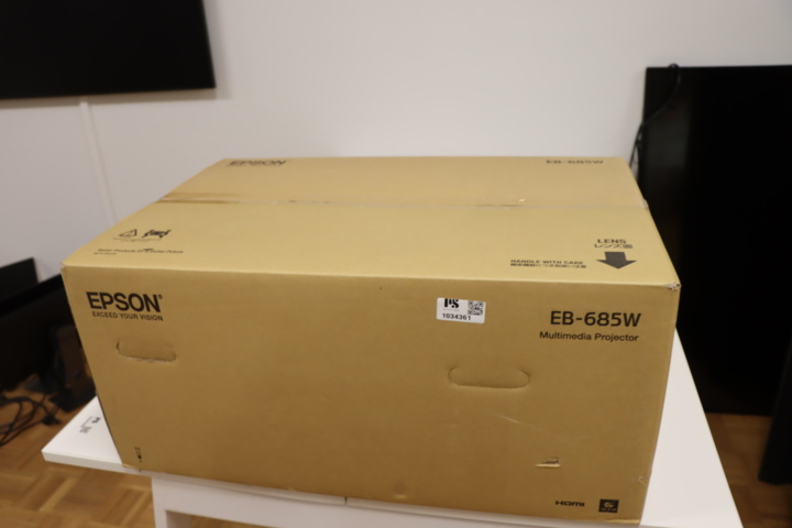 1034361-3 Projektor Epson EB-685W "ny"