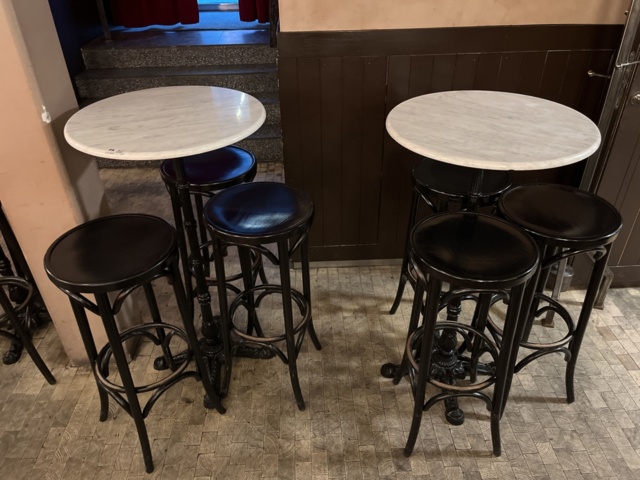 1131669-3 3st Runda Barbord med marmorskiva & 9st Barpallar