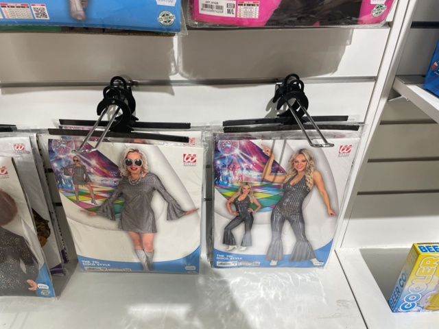 1110308-20 Party with Masquerade Equipment & Party Accessories