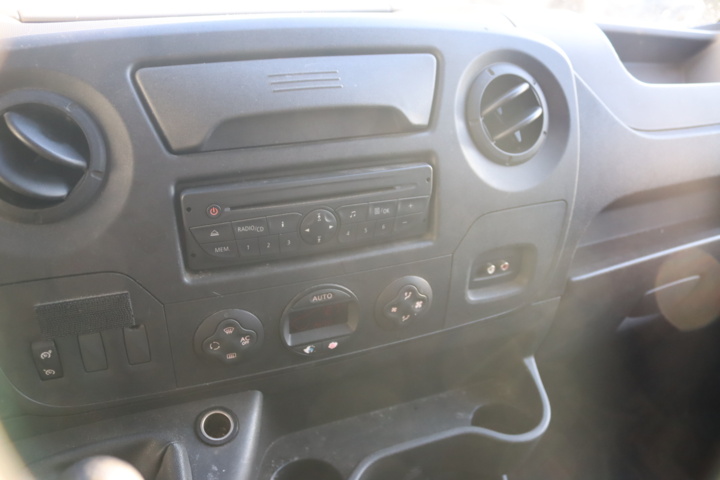 1139208-32 Renault Master Chassi Cab 3.5 T 2.3 dCi - 2011