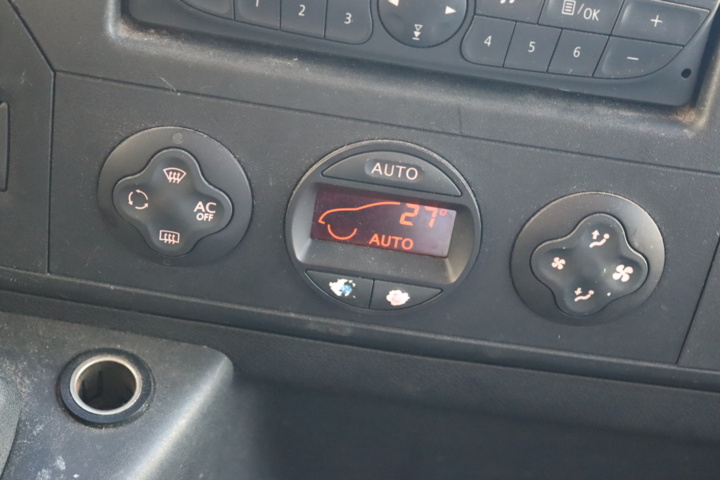 1139208-35 Renault Master Chassi Cab 3.5 T 2.3 dCi - 2011