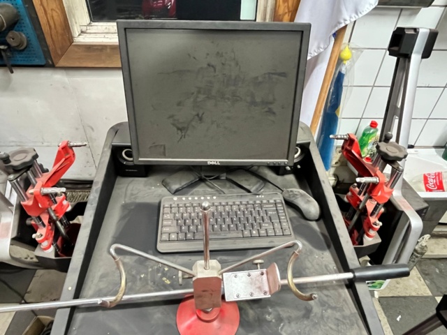 1139232-7 Wheel alignment machine Launch X-631 - 2011