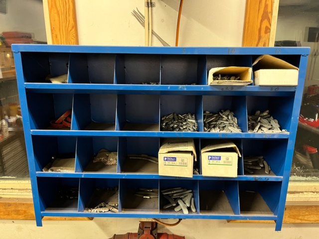 1139235-2 Shelf with Balancing Weights