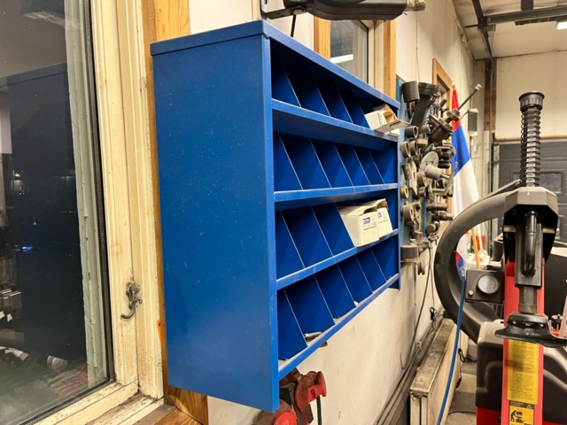 1139235-3 Shelf with Balancing Weights