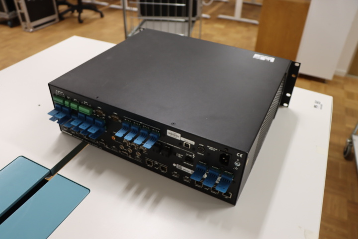 1034406-2 Crestron DMPS-300-C presentation system