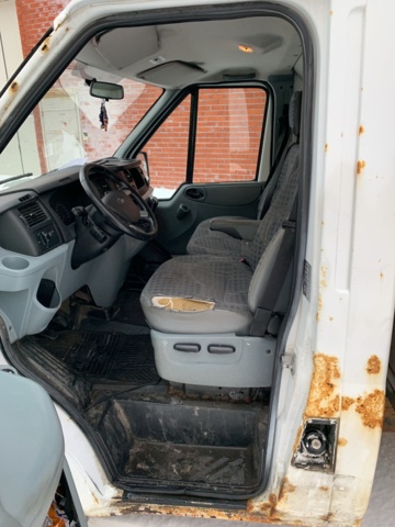 1065390-24 Ford Transit T300 Chassis Cab 2.2 TDCi - 2010 Repair item