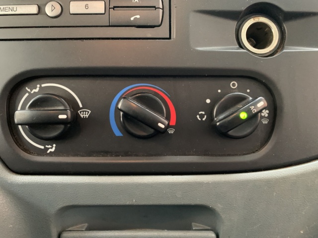 1065390-31 Ford Transit T300 Chassis Cab 2.2 TDCi - 2010 Repair item