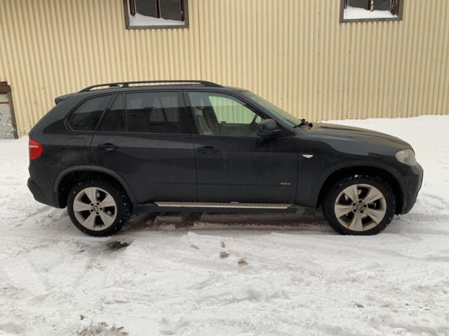 1065392-4 BMW X5 xDrive30d -2009