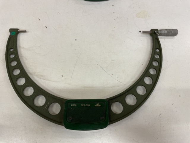 999067-6 4 micrometers