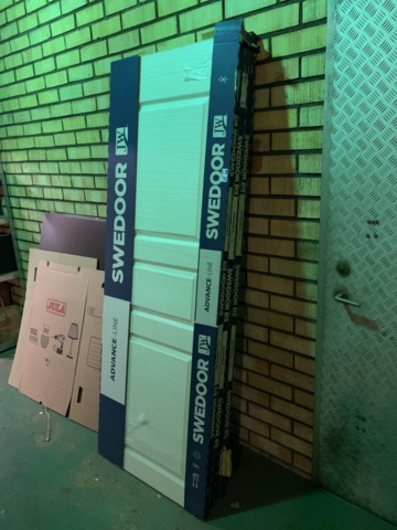 1065418-1 3 doors Swedoor Advance Line Compact 03