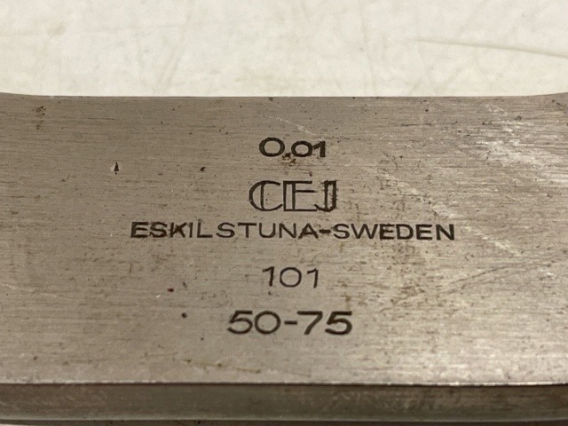 999069-5 5 micrometers