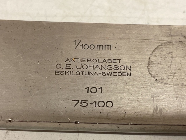 999069-7 5 micrometers