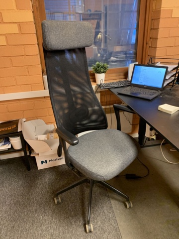 1065421-2 Office Space - Raised & Retractable Desk & Office Chair