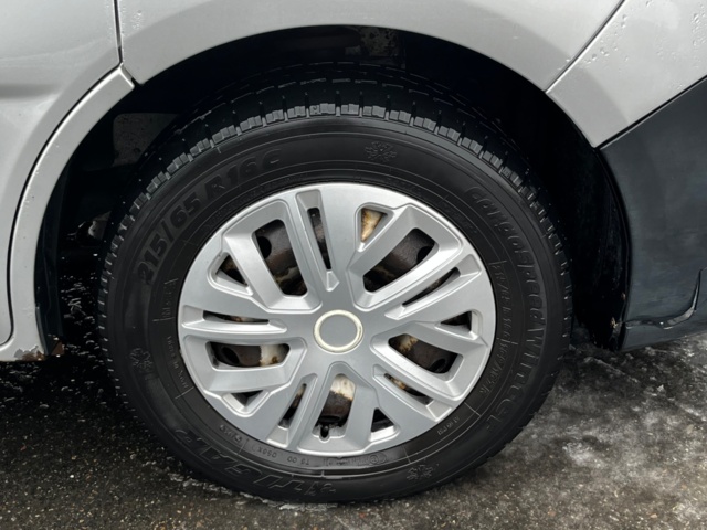 1142004-22 Opel Vivaro Van 2.9t 2.0 CDTI - 2011