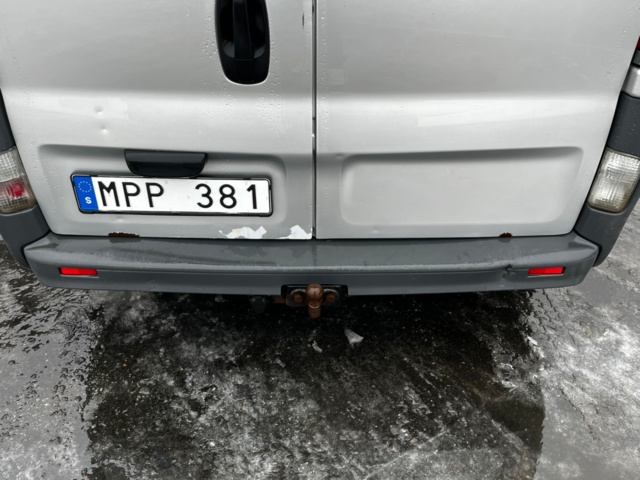 1142004-24 Opel Vivaro Van 2.9t 2.0 CDTI - 2011