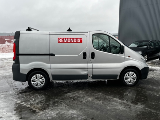 1142004-4 Opel Vivaro Van 2.9t 2.0 CDTI - 2011