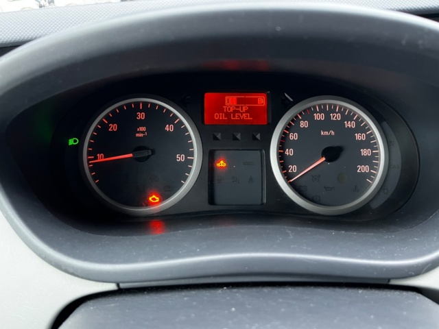 1142004-62 Opel Vivaro Van 2.9t 2.0 CDTI - 2011