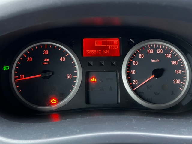1142004-61 Opel Vivaro Van 2.9t 2.0 CDTI - 2011