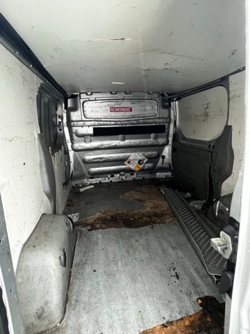 1142004-46 Opel Vivaro Van 2.9t 2.0 CDTI - 2011