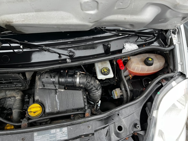 1142004-70 Opel Vivaro Van 2.9t 2.0 CDTI - 2011