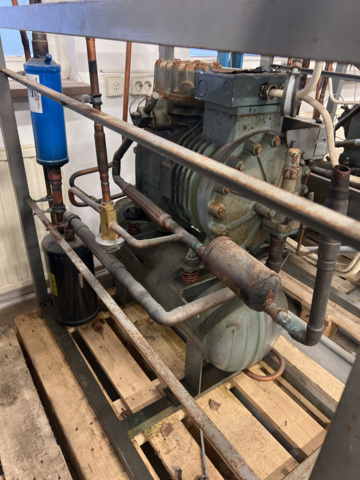 1117604-3 Central radiator Electrocooling