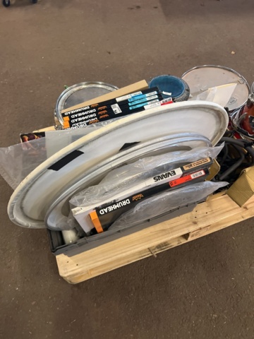 1069567-5 Drums and drum skin