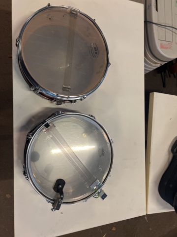 1069567-10 Drums and drum skin