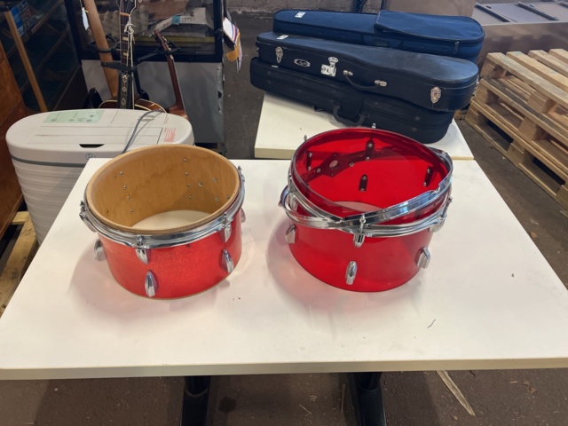 1069567-13 Drums and drum skin