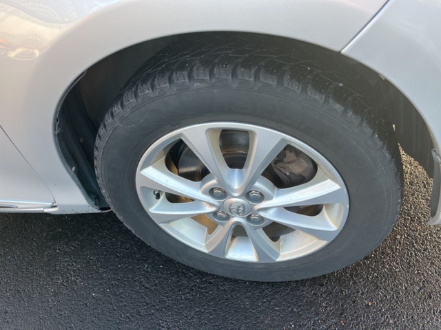 1051482-10 Toyota Yaris Hybrid e-CVT - 2019