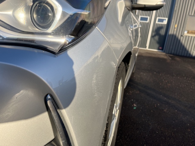 1051482-15 Toyota Yaris Hybrid e-CVT - 2019