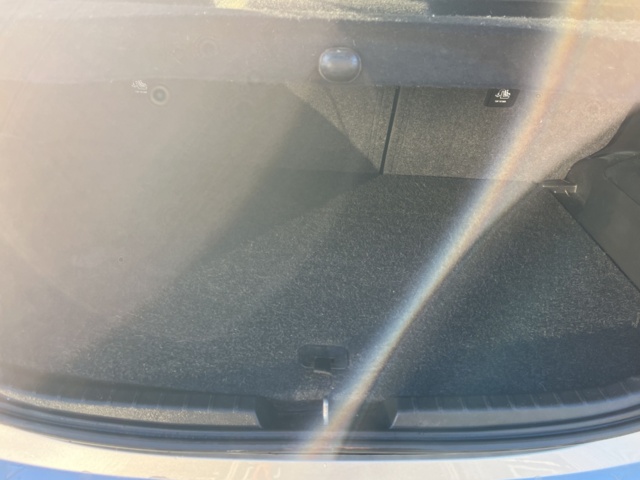 1051482-34 Toyota Yaris Hybrid e-CVT - 2019