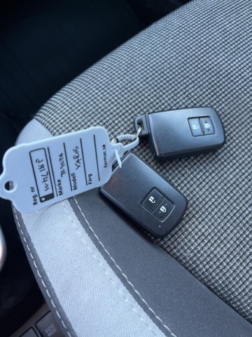 1051482-44 Toyota Yaris Hybrid e-CVT - 2019