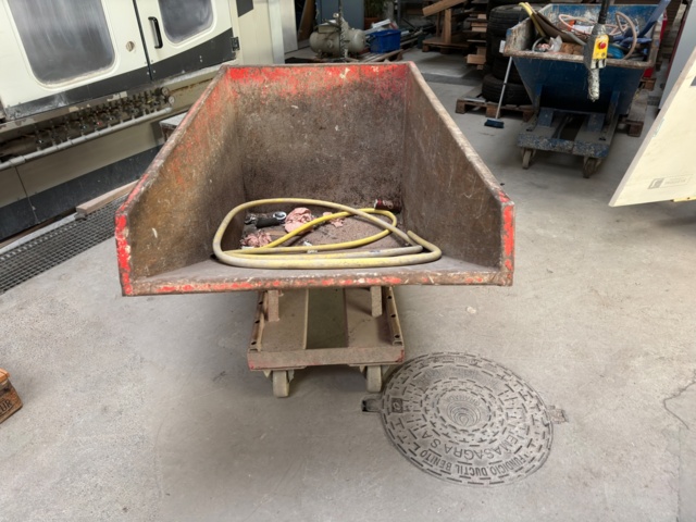 7163-031-3 Tipp container